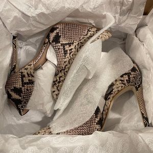 Steve Madden Dolly pump